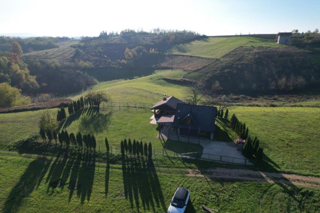 Villa Vikendica Bajka à Banja Luka Extérieur photo